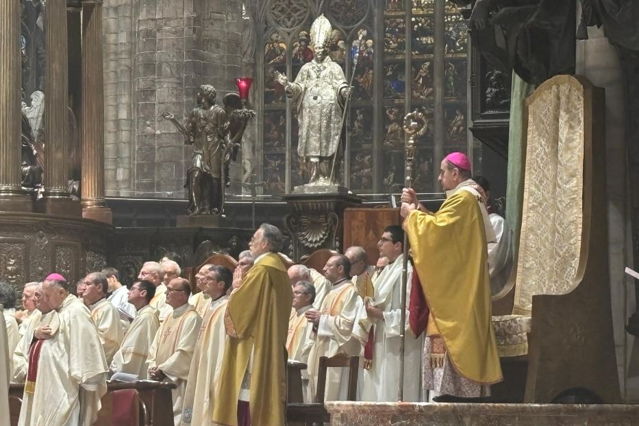 Milano: l'arcivescovo Delpini presiede in Duomo la Messa nella festa di san Carlo Borromeo, compatrono della diocesi