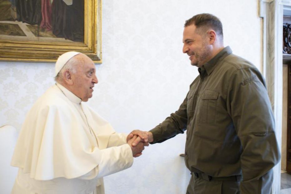 Yermak sabato scorso ha incontrato il Papa