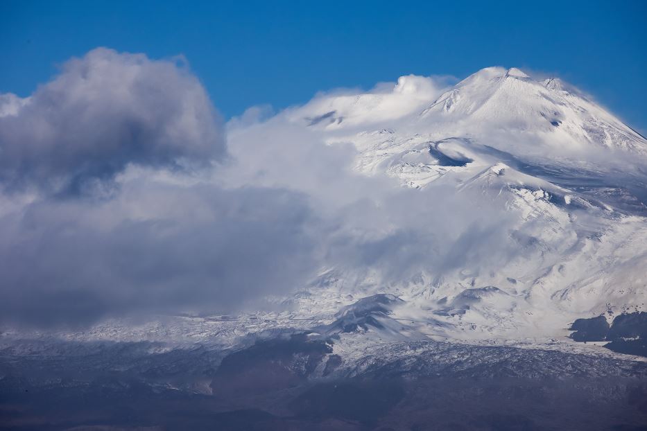 Sull'Etna è tornata la neve