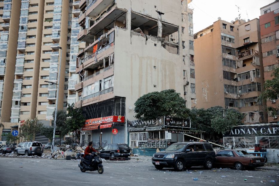 Il condominio colpito nel centro di Beirut: tre delle vittime erano capi del Fronte popolare di liberazione della Palestina