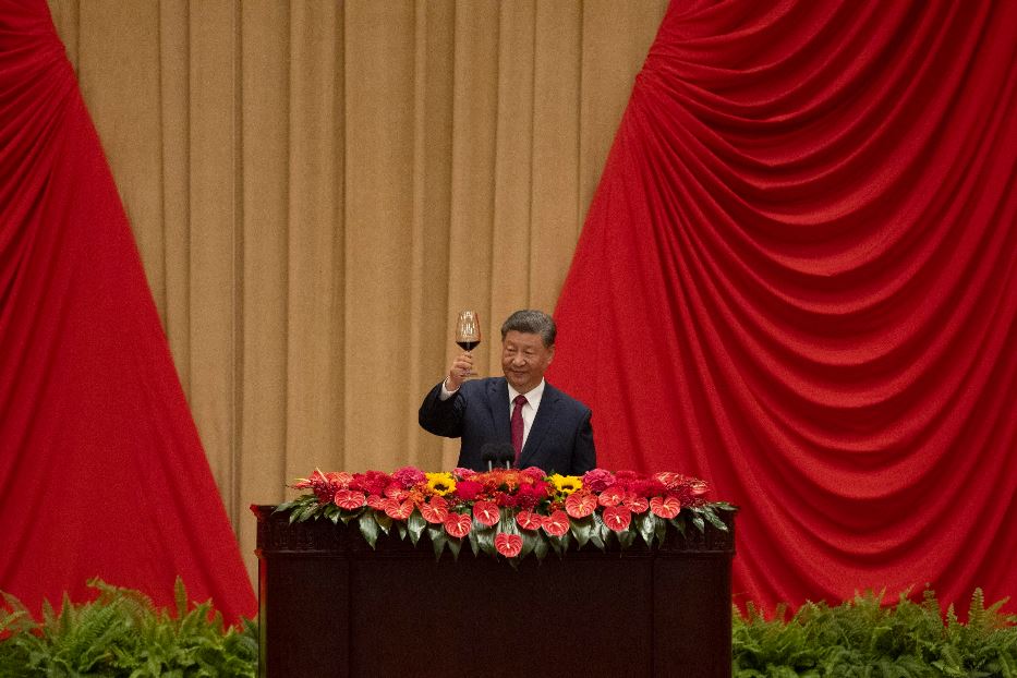 Il presidente cinese Xi Jinping celebra i 75 anni di vita del Partito comunista cinese a Pechino