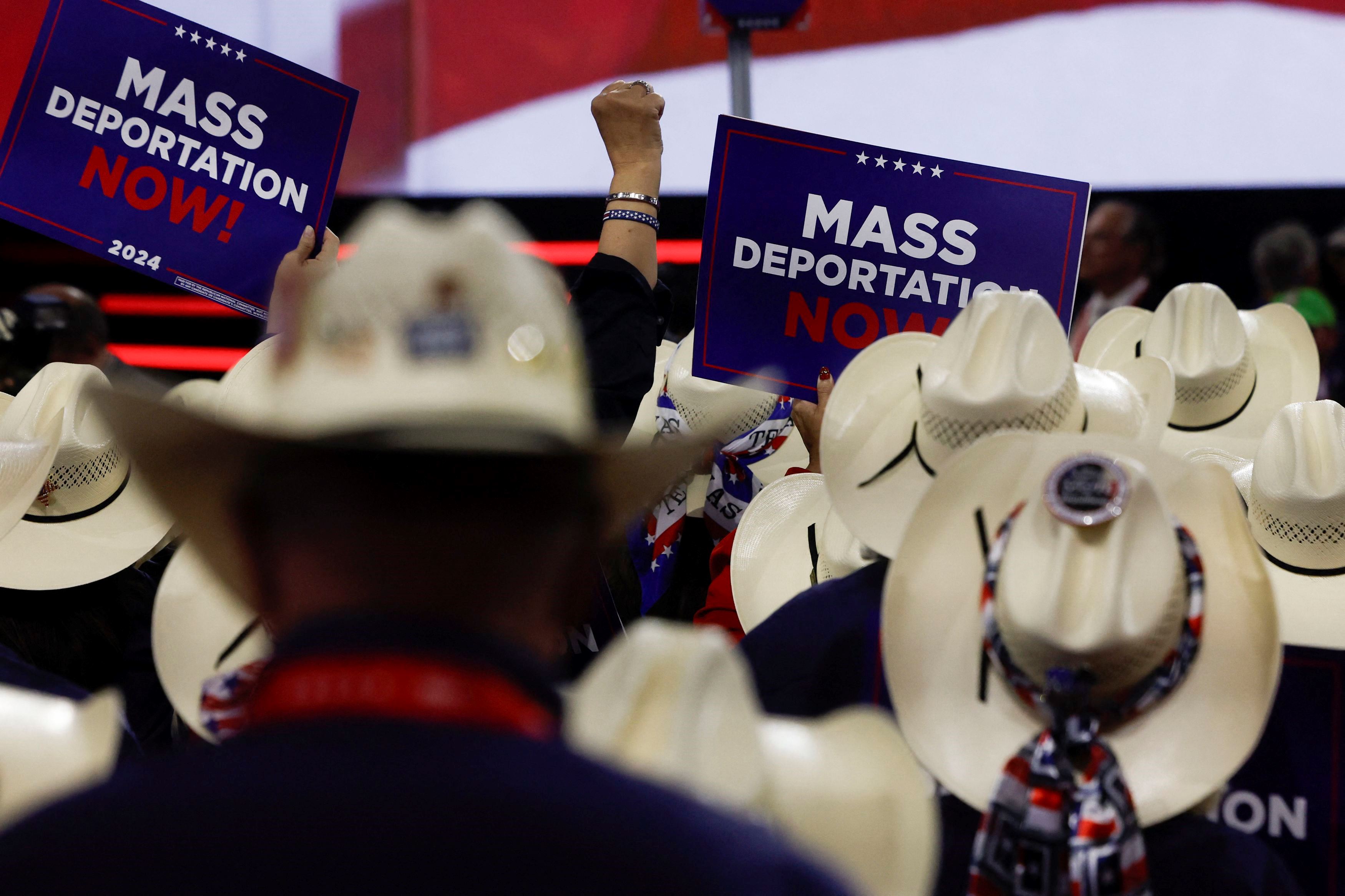 A sorpresa, gli elettori ispanici si spostano verso Trump (che vuole il muro)