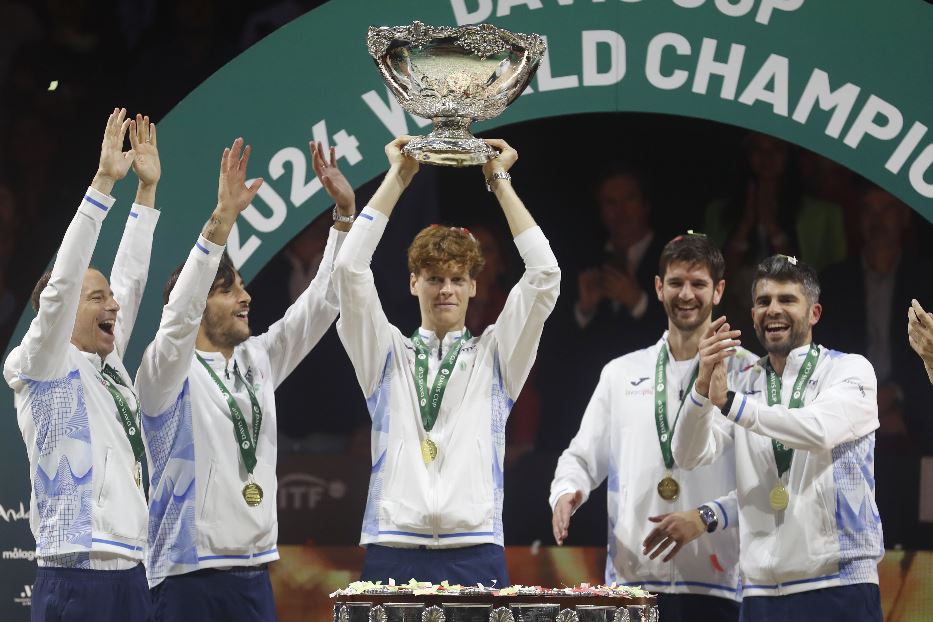 https://www.avvenire.it/c/2024/PublishingImages/b94bfb13a2d743ca8c18361c5059525d/DAVIS-CUP-FINALS-MALA-(22216137).jpg