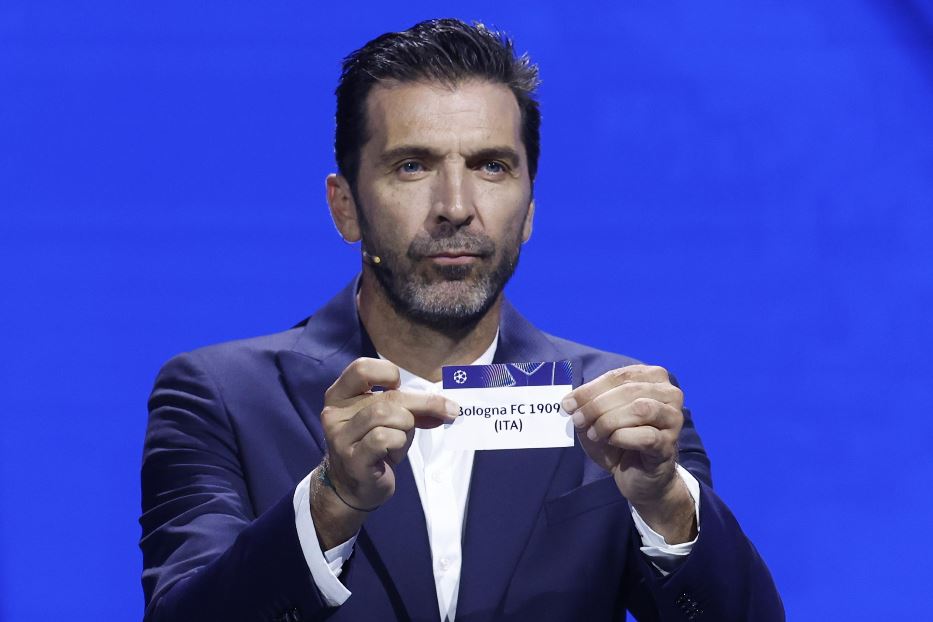 L'ex-portiere di Juventus e Nazionale, Gigi Buffon, durante il sorteggio