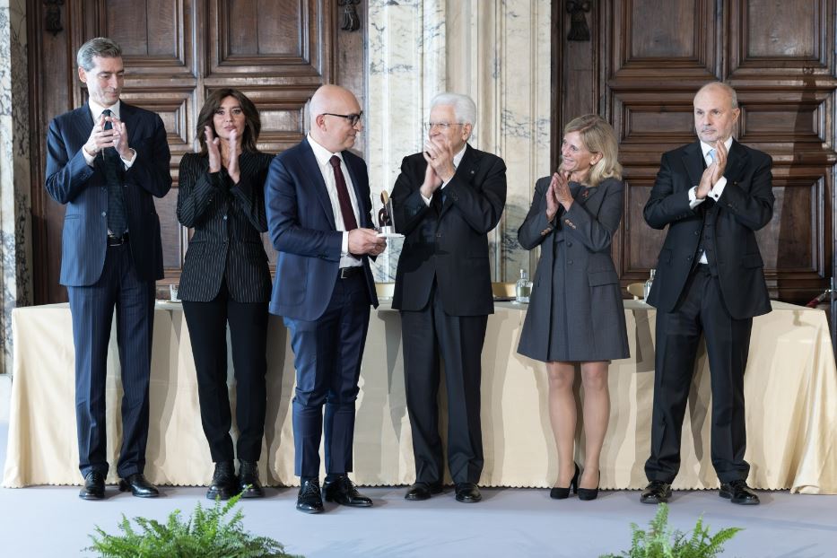 Un momento della cerimonia di presentazione de I giorni della ricerca Aicr al Quirinale, con Sergio Mattarella