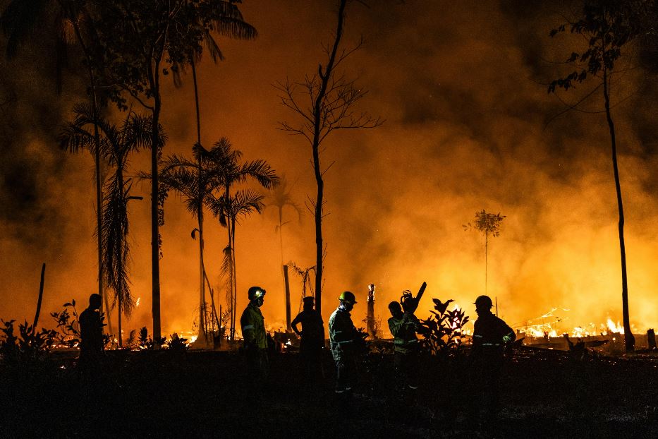 L'America Latina è in fiamme: 350mila roghi dalla Colombia al Paraguay