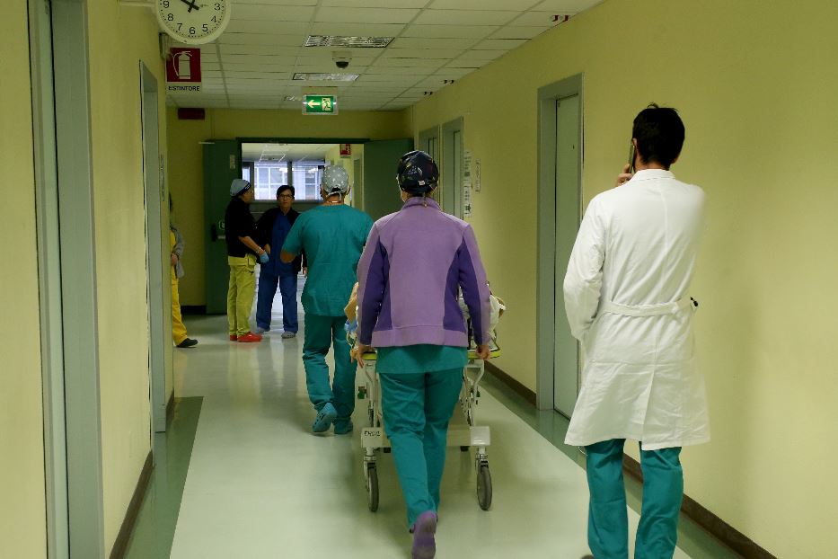 Sono già decine di migliaia gli infermieri arrivati dall'estero che lavorano in ospedali e cliniche italiani