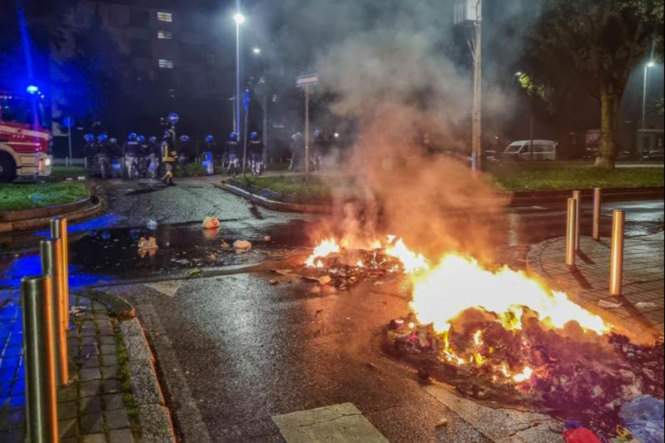 La furia per Ramy, la rabbia dei residenti. Così è esplosa la miccia Corvetto