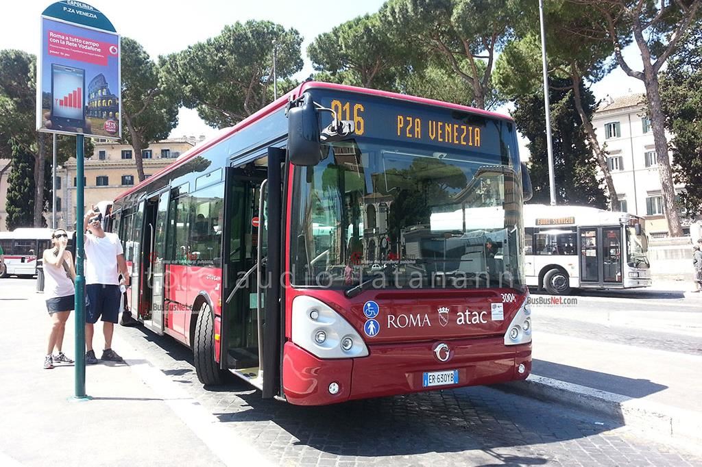 Bus nel centro di Roma