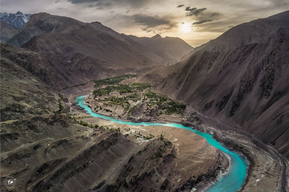 Il fiume Indo che si addentra nella valli del Ladakh - © Stefano Tiozzo