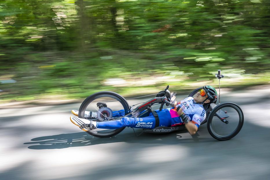 Il paraciclista azzurro, Fabrizio Cornegliani, 55 anni, campione paralimpico e mondiale a cronometro nell’handbike