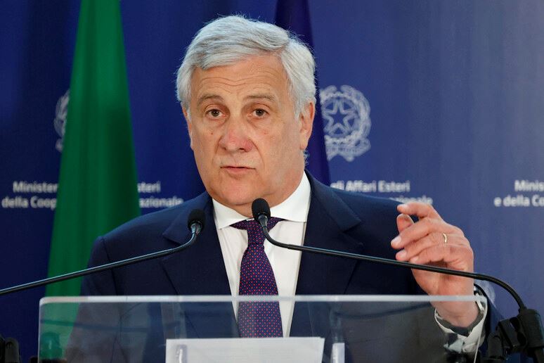 «Avvertimento» a Tajani da un gruppo pro-Palestina