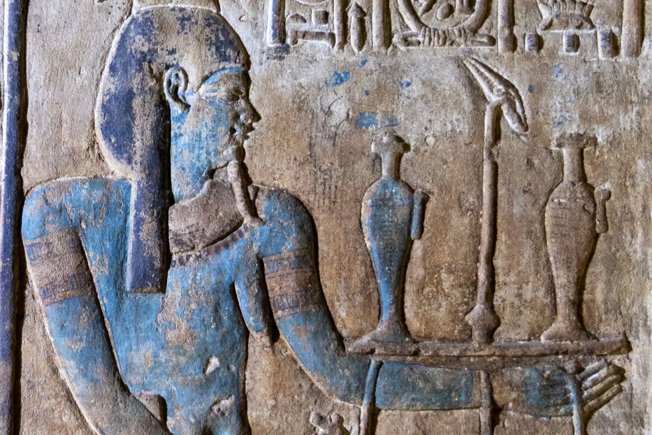 Antico Egitto: riscoperti i colori originali del tempio di Edfu