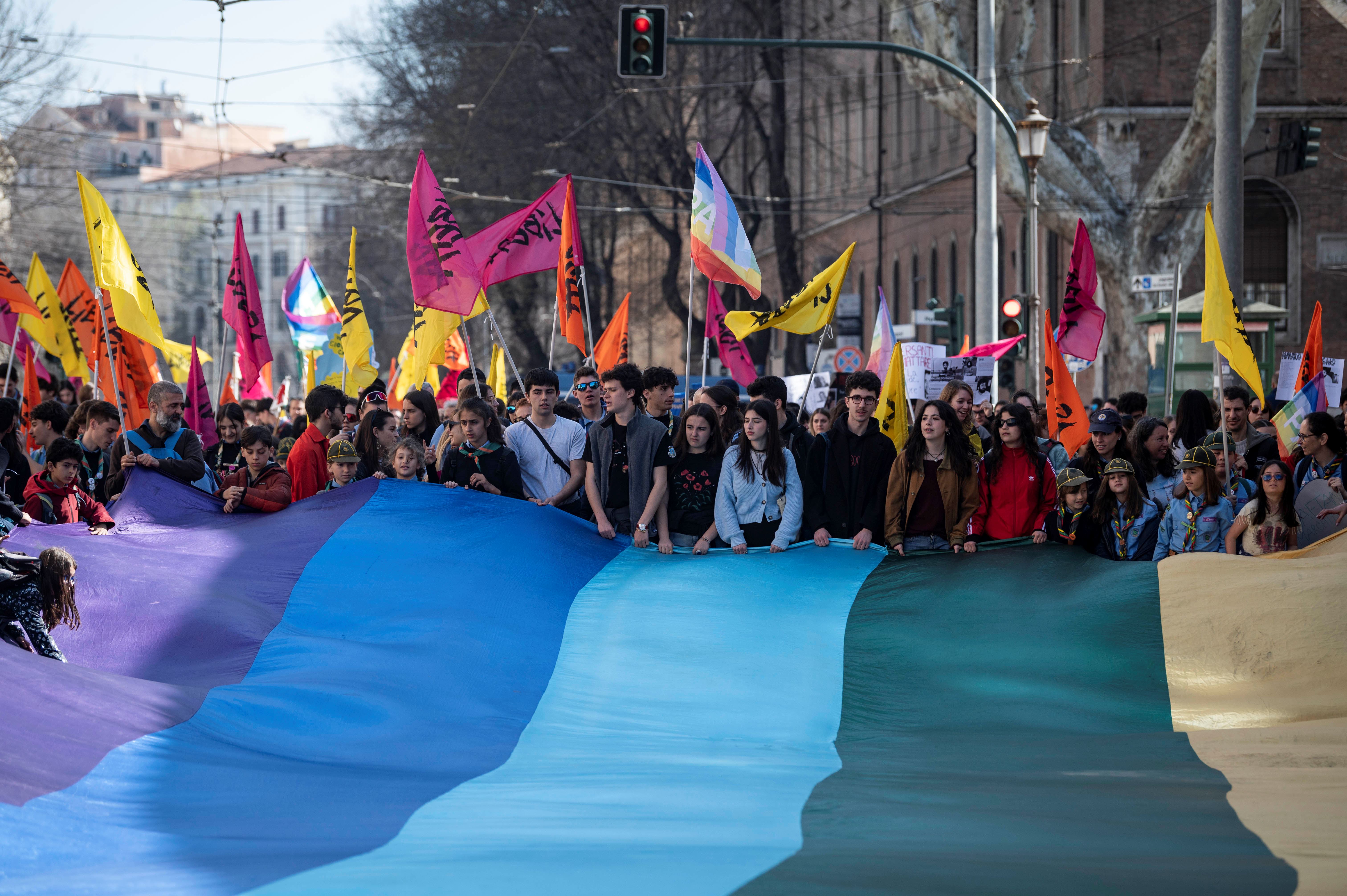 Un momento del corteo di libera contro le mafie dello scorso marzo