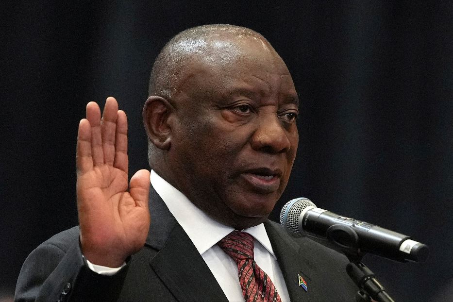 Cyril Ramaphosa giura come deputato del Parlamento a Città del Capo, successivamente è stato rieletto presidente