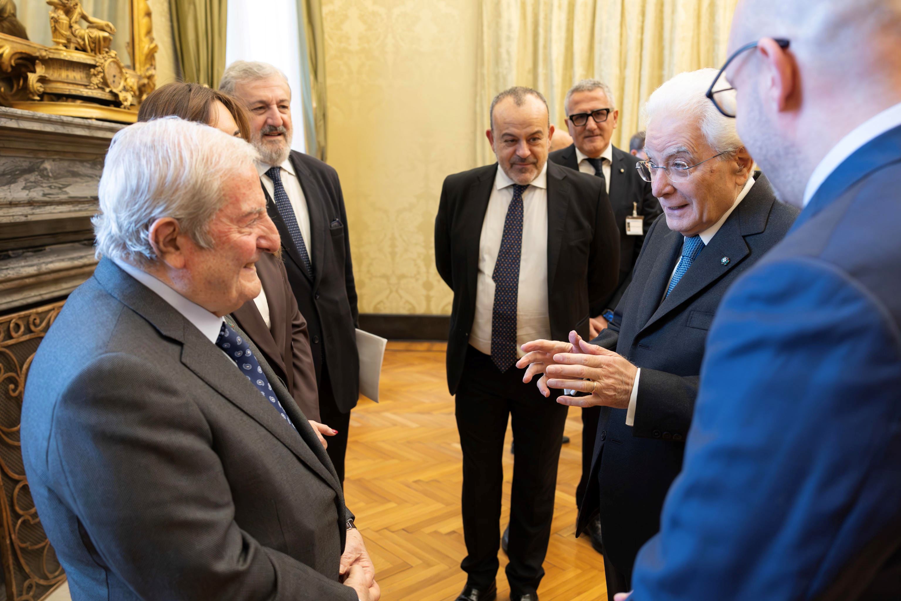 Il presidente della Corte costituzionale Barbera (a sinistra) con i presidenti della Repubblica e della Camera, Mattarella e Fontana