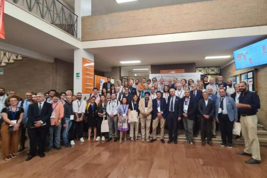 Foto di gruppo per gli economisti e imprenditori riuniti a Perugia