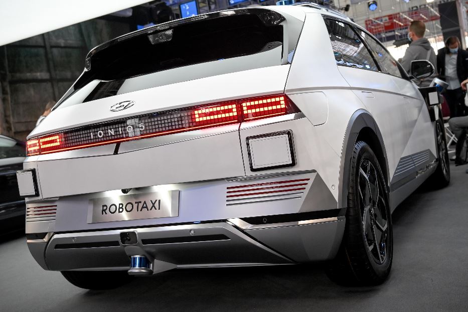 La Hyundai IONIQ 5 Robotaxi al Salone Internazionale dell'Automobile IAA di Monaco di Baviera nel 2021