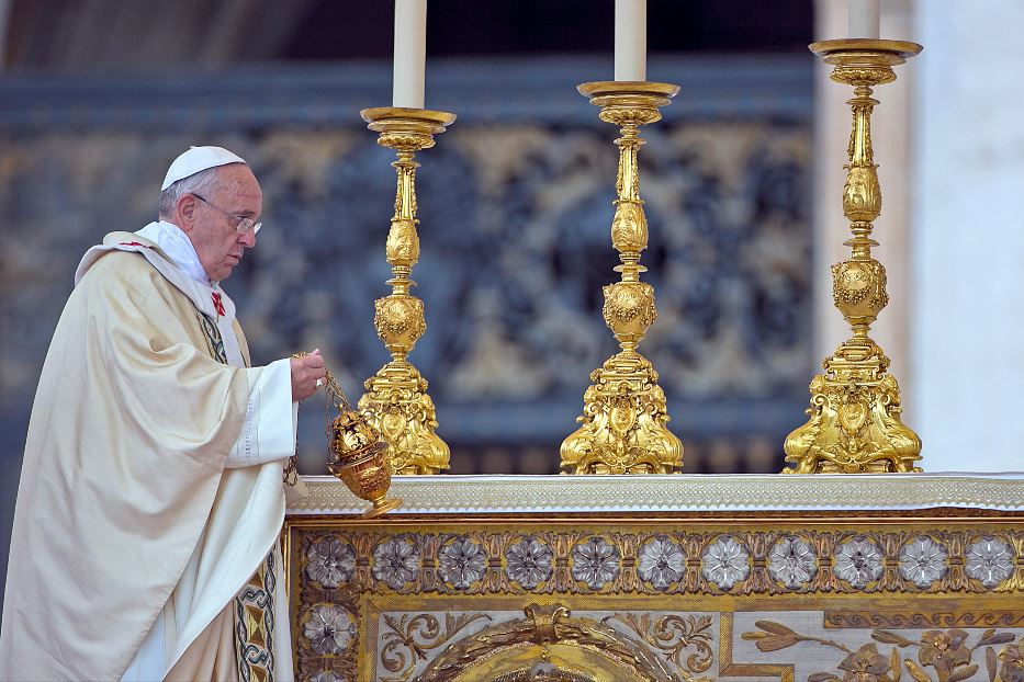 Il Papa durante la celebrazione di chiusura dell'Anno della fede