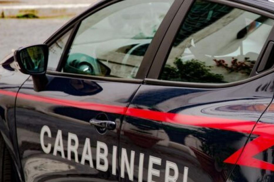 Spara in faccia a coetaneo, 16enne arrestato