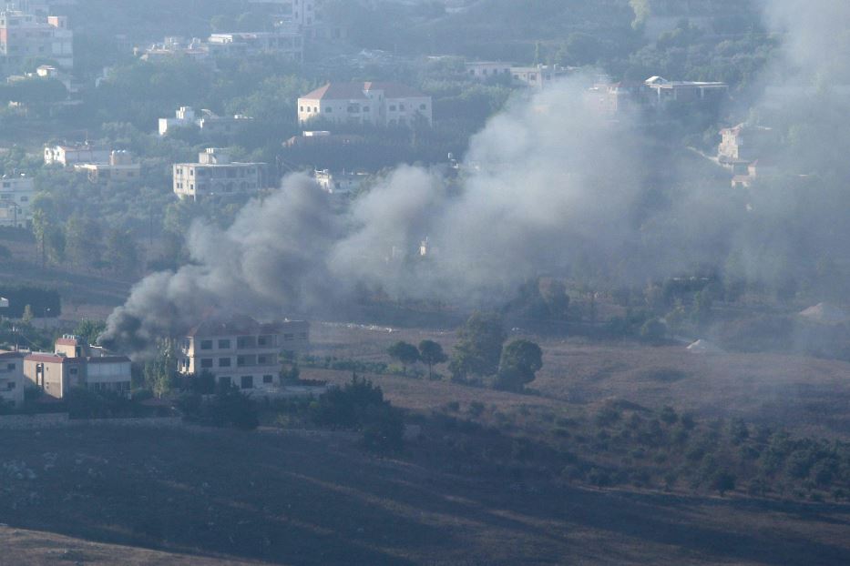 Un'area del sud del Libano colpita dai raid aerei di Israele