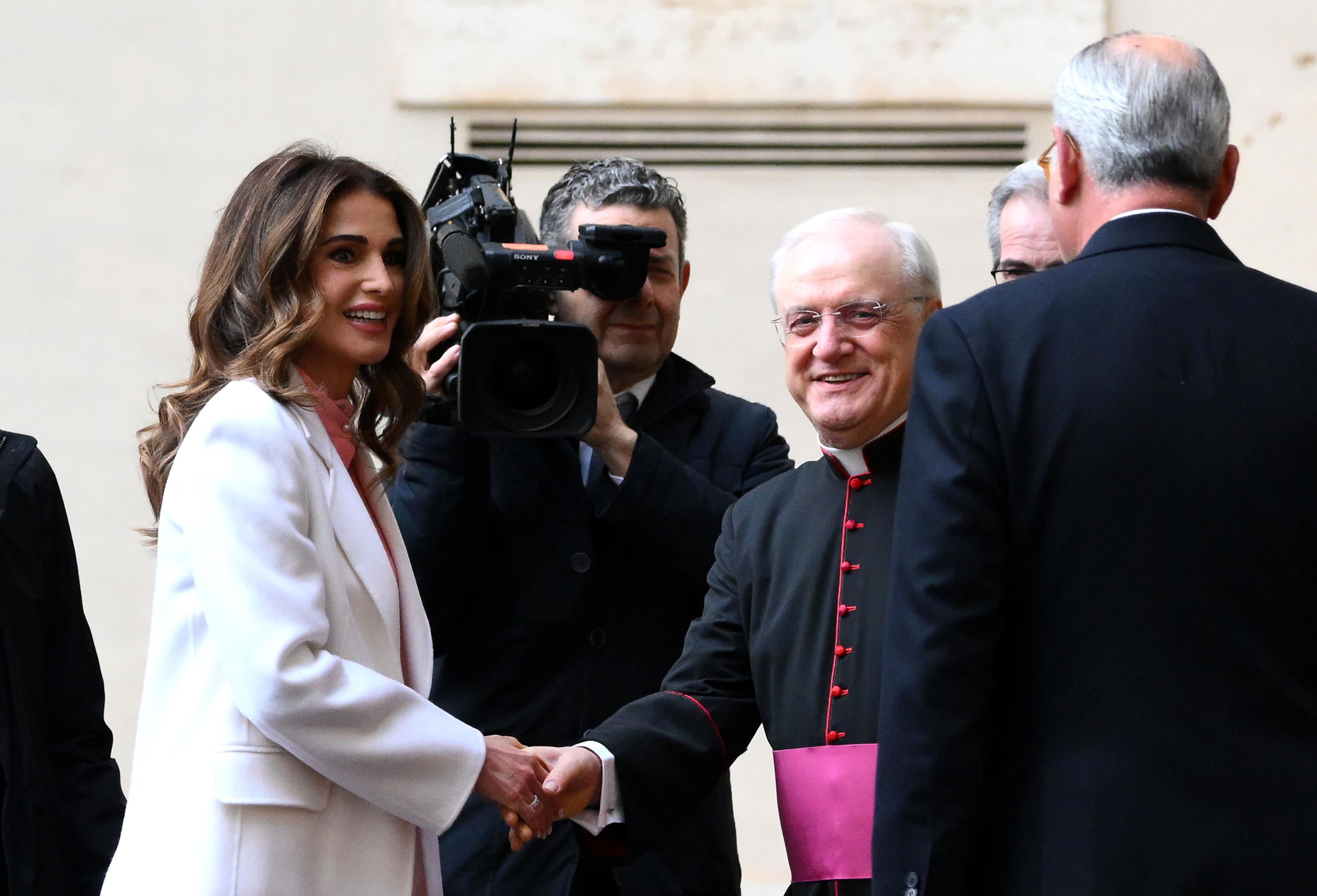  Il Papa: «Ascoltare il grido dei bambini, no a guerra e povertà»