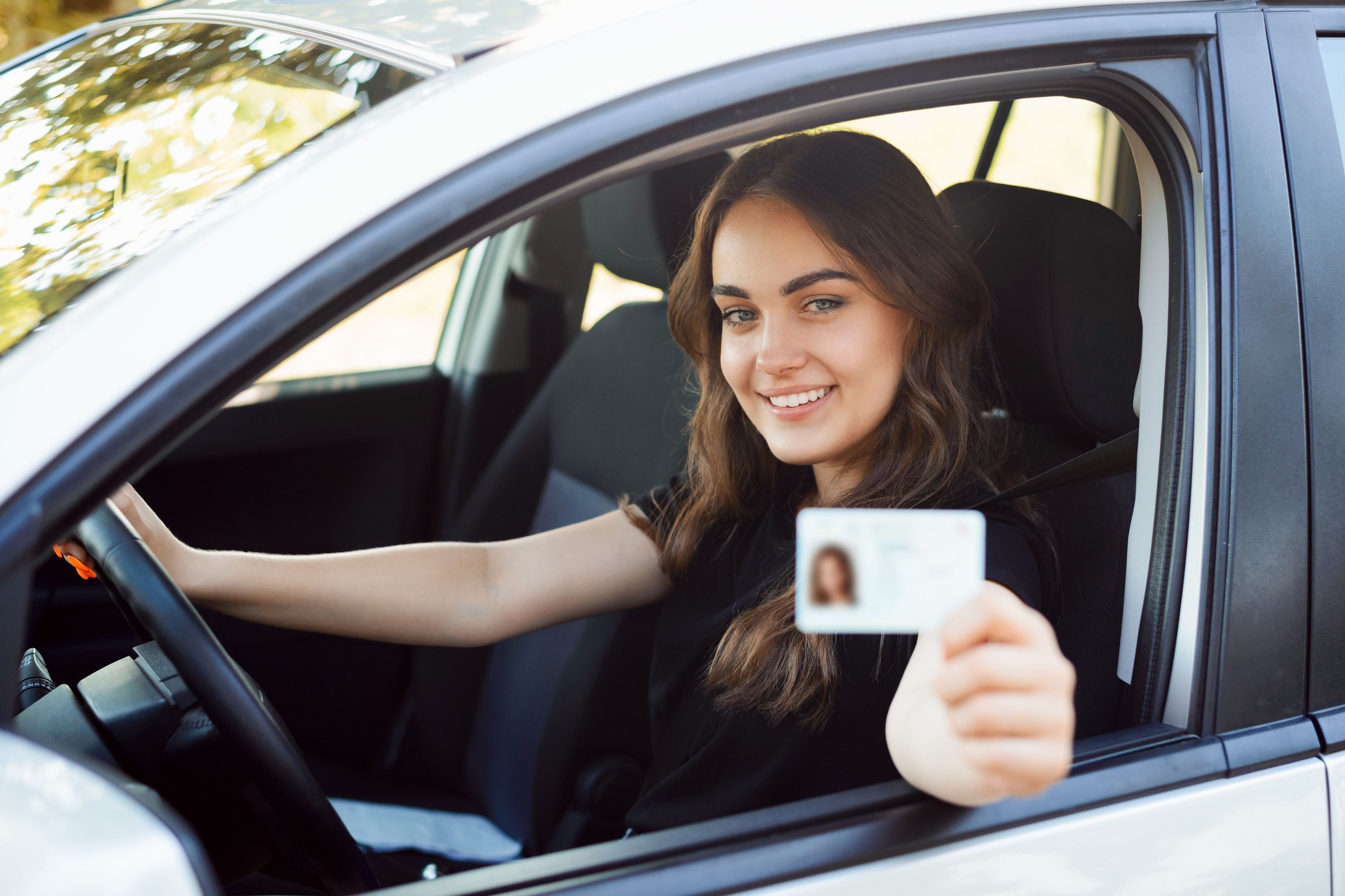 Neopatentati, con il nuovo codice le auto guidabili sono molte di più