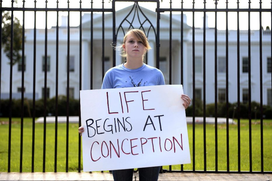 Manifestazione pro-life davanti alla Casa Bianca