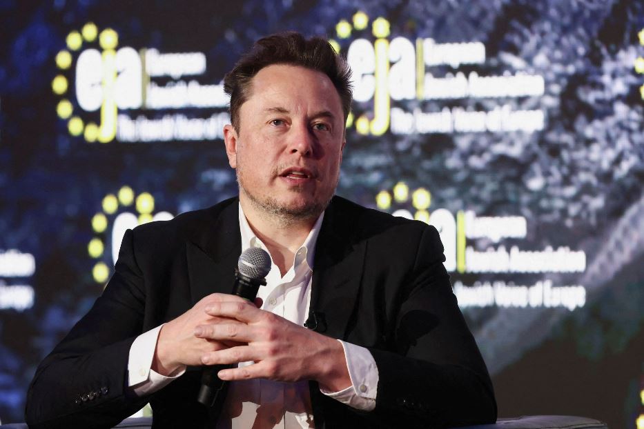 https://www.avvenire.it/c/2025/PublishingImages/8382720912544ee780cacb28245e17ab/musk.jpg?dt=1736151061935