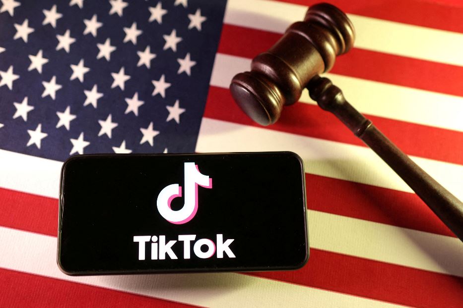 La Corte Suprema conferma la messa al bando di TikTok, ma lunedì deciderà Trump