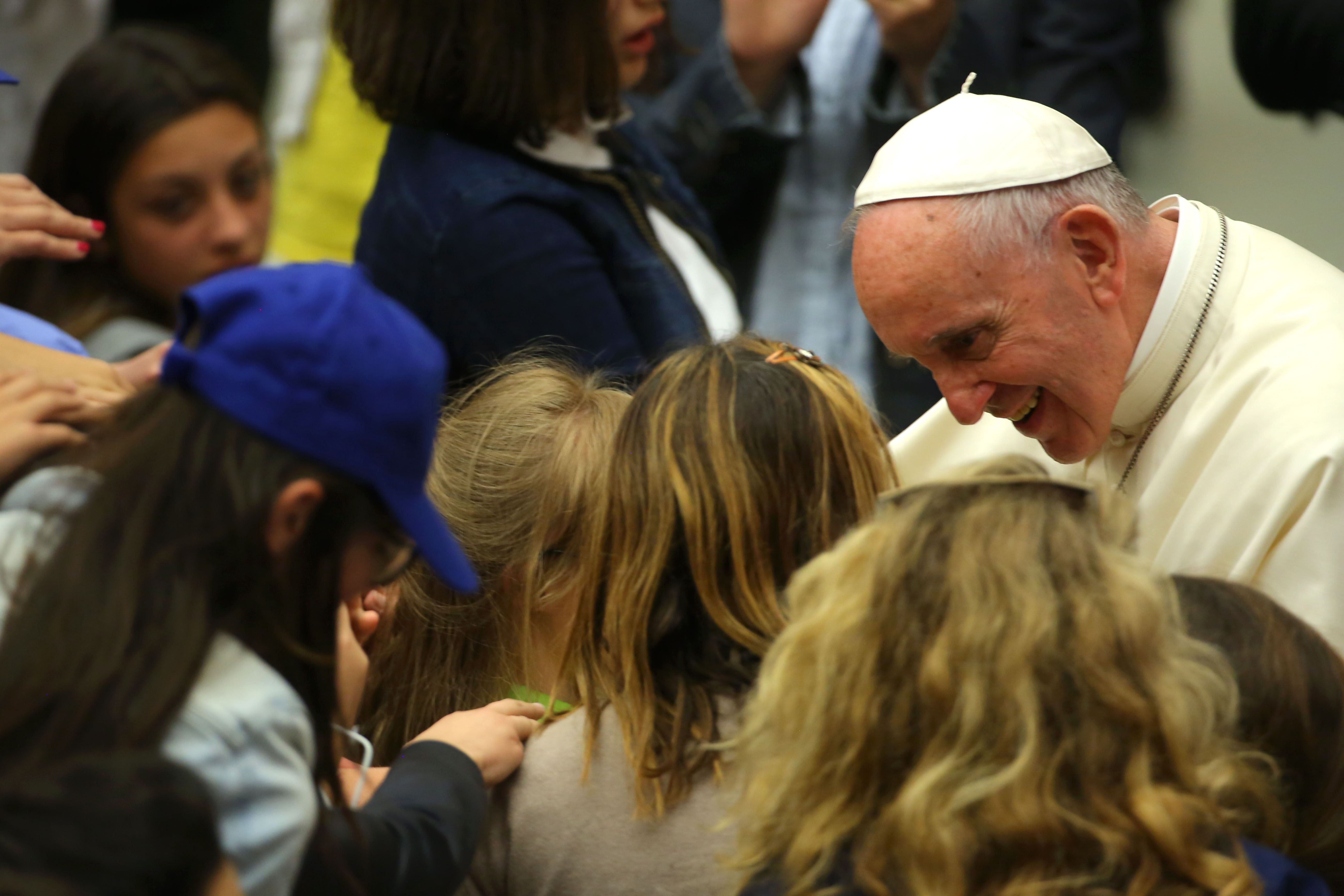 Esperti da tutto il mondo con il Papa sui diritti dei bambini