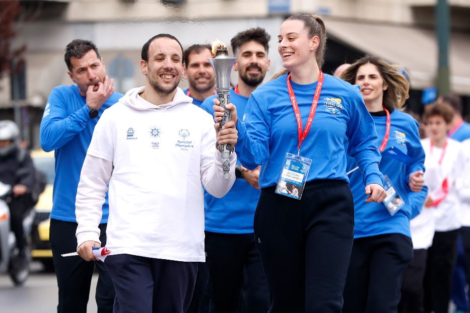 https://www.avvenire.it/c/2025/PublishingImages/d78d2ea97e18403983469a64c30d8894/Immagine-TORCHRUN_ATENE.jpg